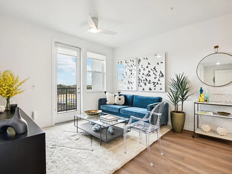 Verdell Pointe — Photo 37