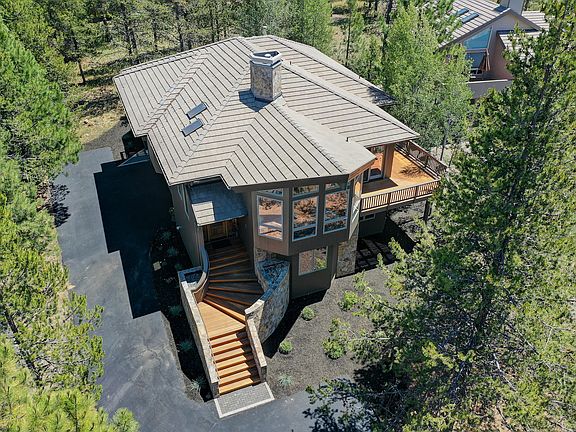 2nd image of 57704 Cottonwood Dr
