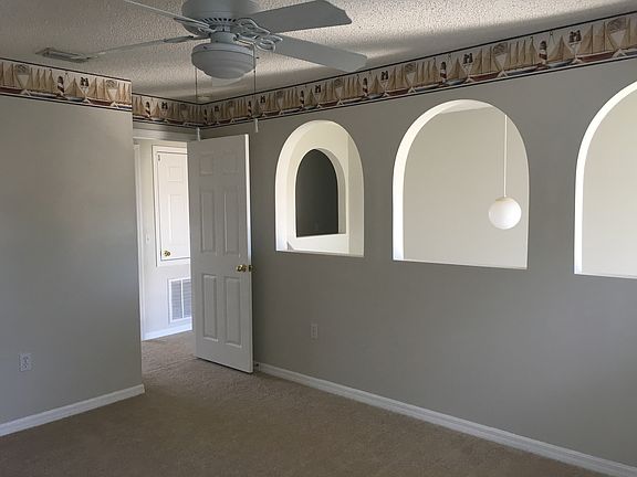 5th image of 11214 Englenook Dr