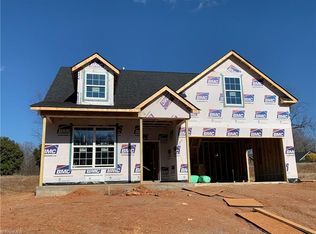 914 Maxine St, Kernersville, NC 27284