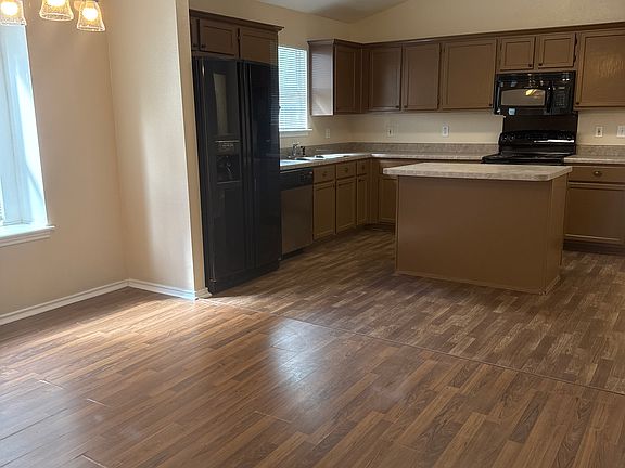 4th image of 9742 Girth Ln