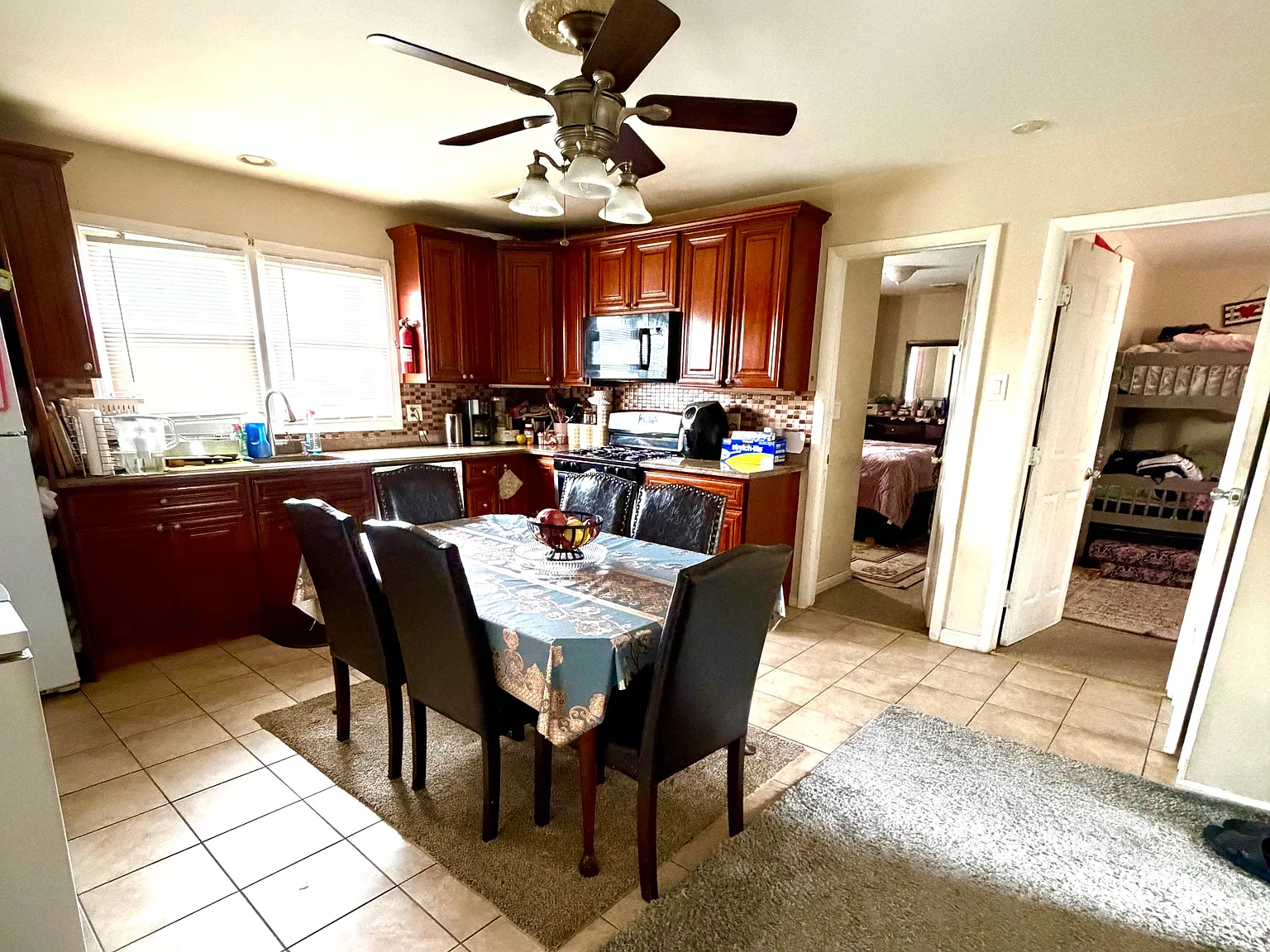 2 bed, $2,450 — Photo 2