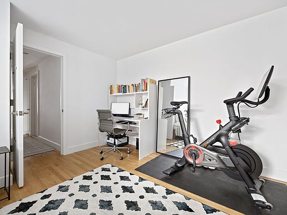 5th image of 40 Cambridge Pl #1