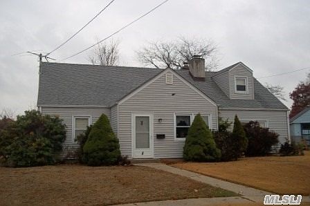 1st image of 8 Park Ct
