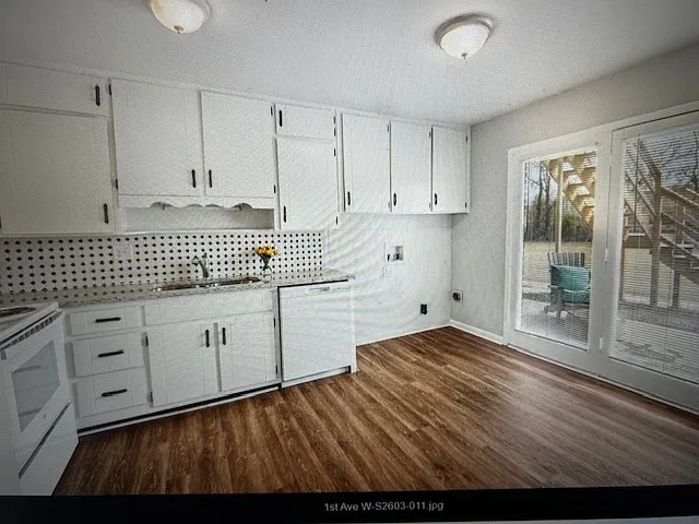 Fox Valley Apartments — Photo 1