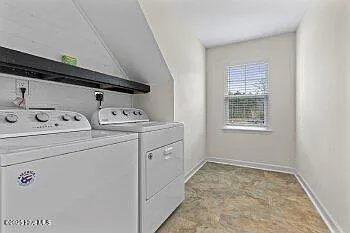 200 Mia Ct — Photo 37