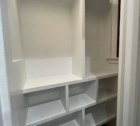 5th image of 585 W End Ave #4ER