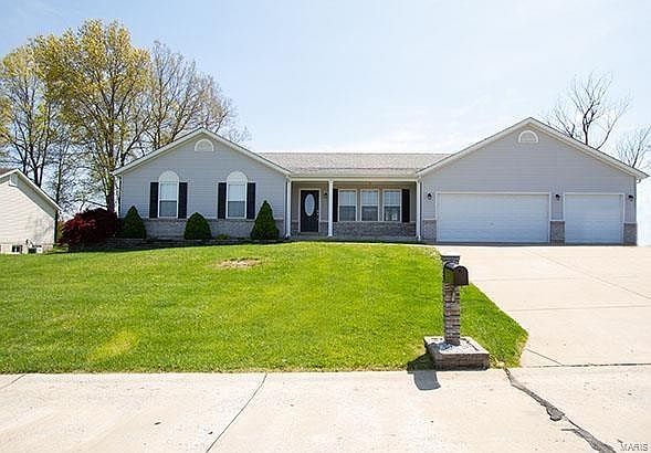 1st image of 77 Robin Hood Dr