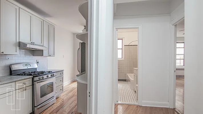 Rented by Garfield Realty  | media 23