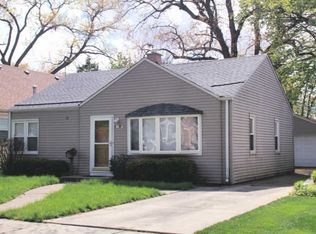 1182 Webster Ln, Des Plaines, IL 60016