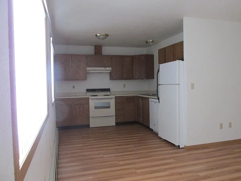 198 Shady Ln #1 — Photo 2