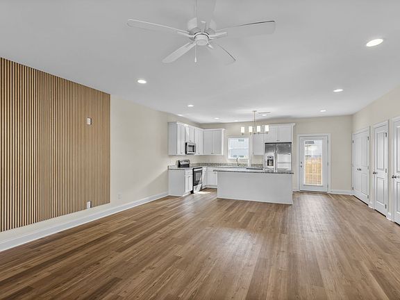 4th image of 3260 Academy Dr #502