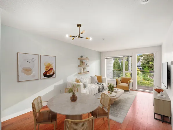 221 E 3rd St #414, North Vancouver, BC V7L 0C1