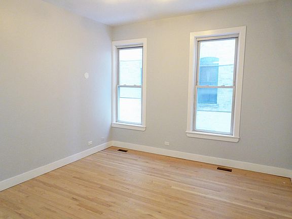 5th image of 932 N Richmond St #1D