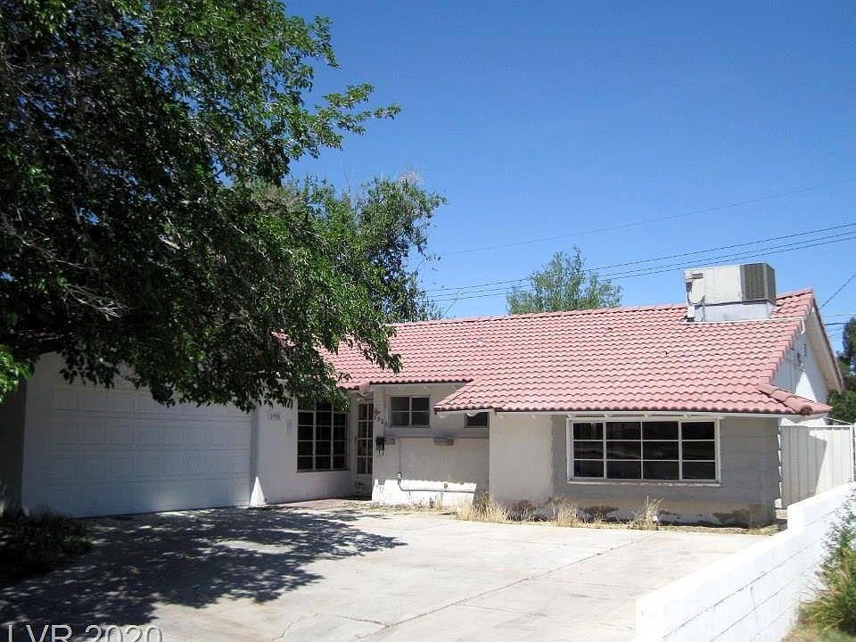 1st image of 1905 Wengert Ave