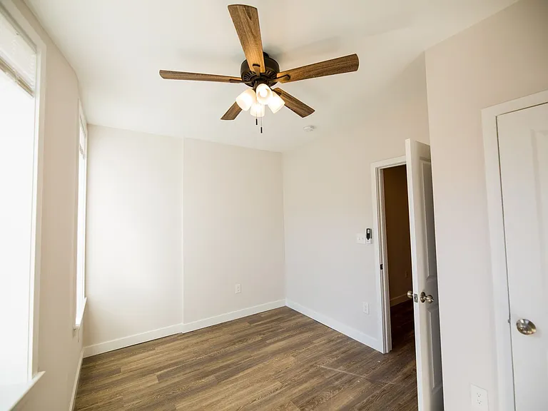 2606 Maryland Ave — Photo 10