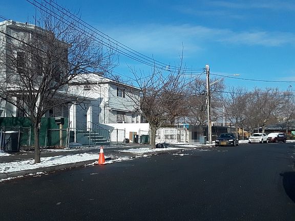 5th image of 10624 173rd St