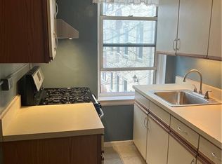122 Summer St #2A, Stamford, CT 06901