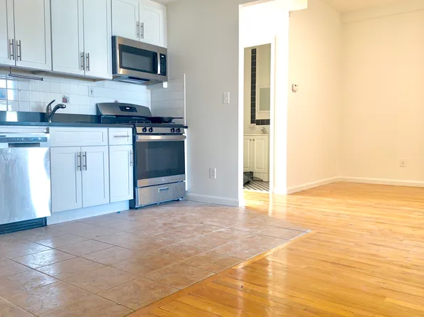 206 Meserole Street image 1 of 8