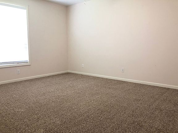4th image of 2306 Shenandoah Dr