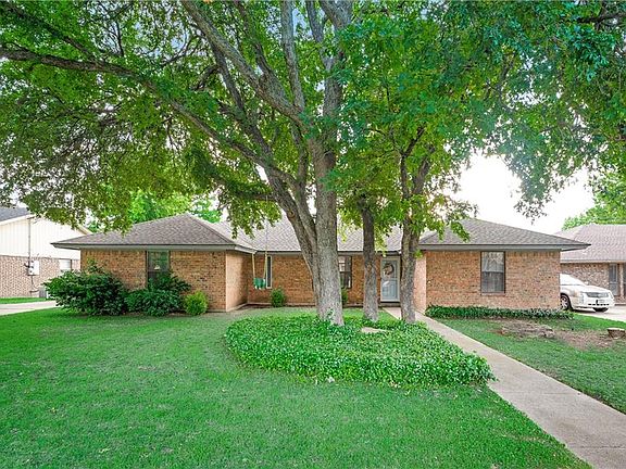 3rd image of 4716 Michelle Dr