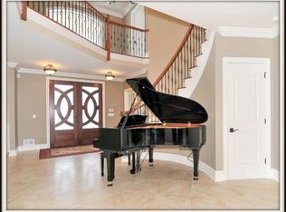 2 N Pointe Dr, Jackson, NJ 08527