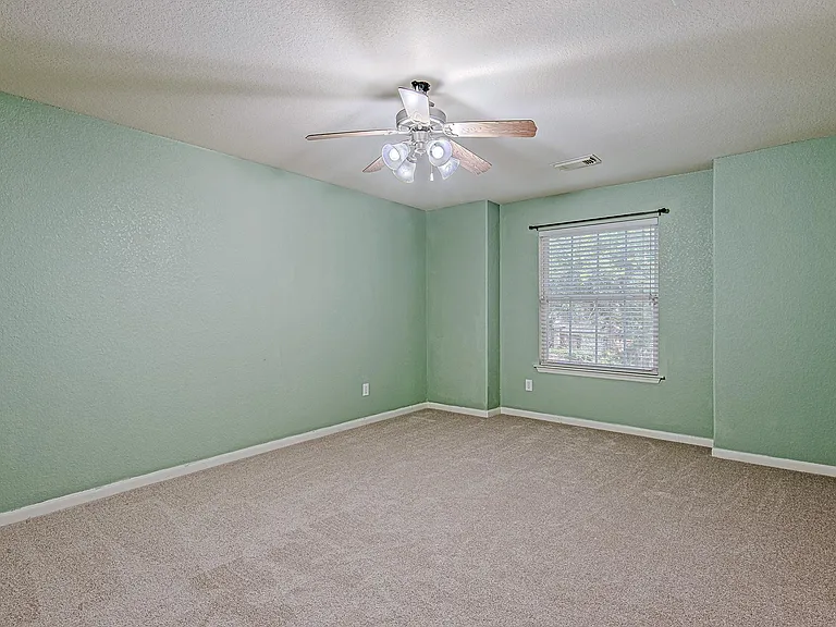 7507 Trail Holw — Photo 32