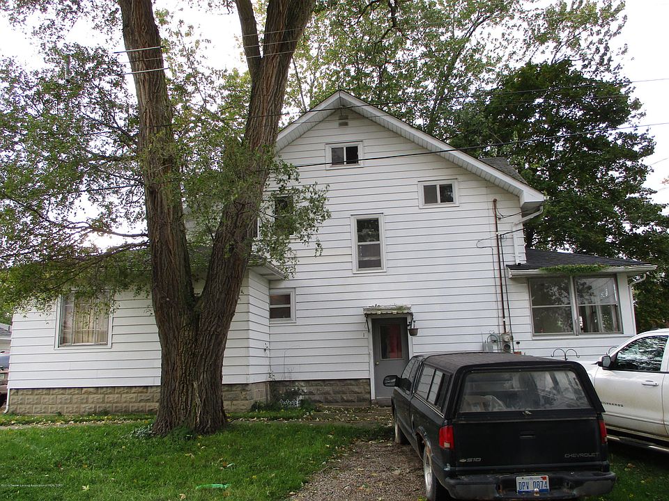2nd image of 10913 E 4th St