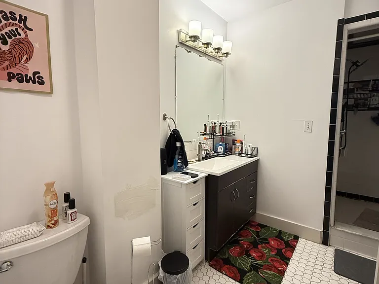 140 Sutherland Rd #1 — Photo 9