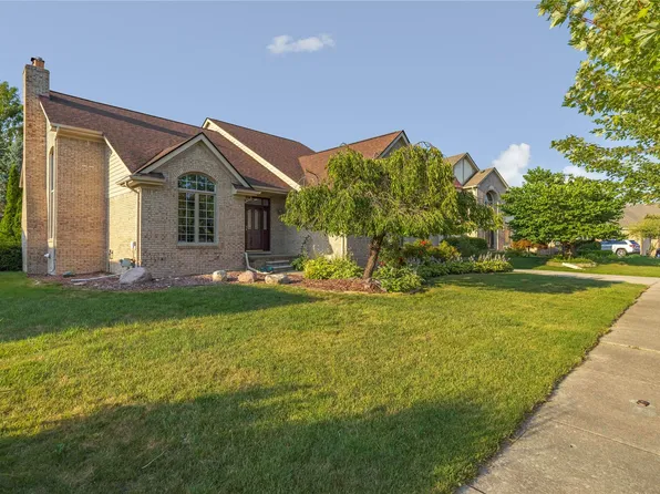 13987 Glenwood Dr, Shelby Township, MI 48315
