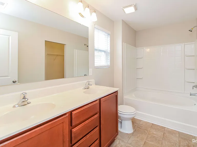 2472 Autumn Mist Dr — Photo 9