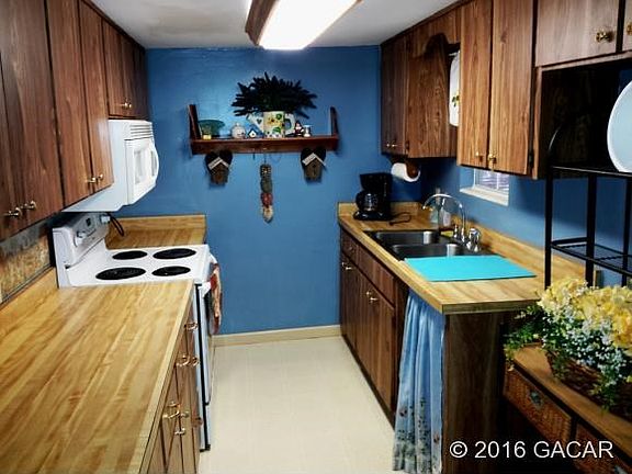 Fresh river catch cooked here