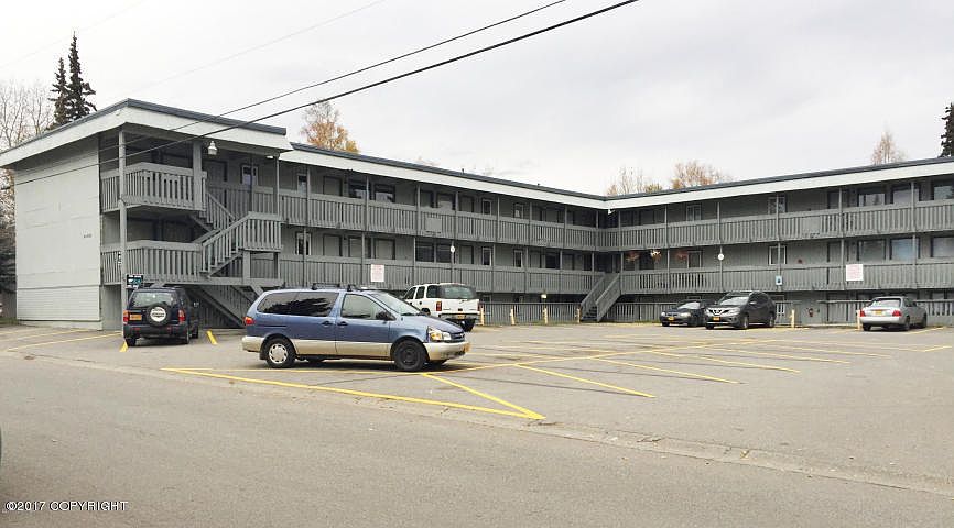 2nd image of 2805 W 31st Ave
