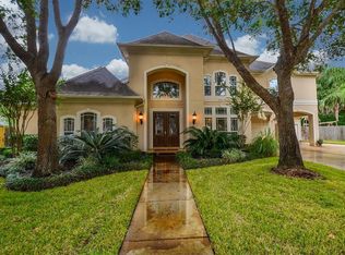 3307 Oak Tree Ct, Sugar Land, TX 77479