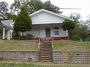 2nd image of 3007 Avenue V