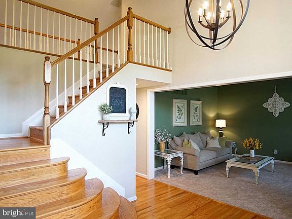 2nd image of 3364 Lawndale Rd