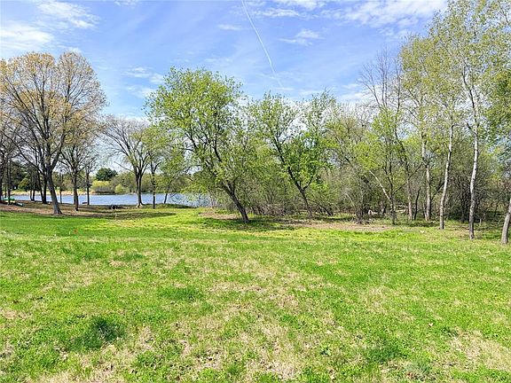 3rd image of Lot 1 27th Court