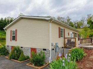 101 Leonards Ln, Weaverville, NC 28787