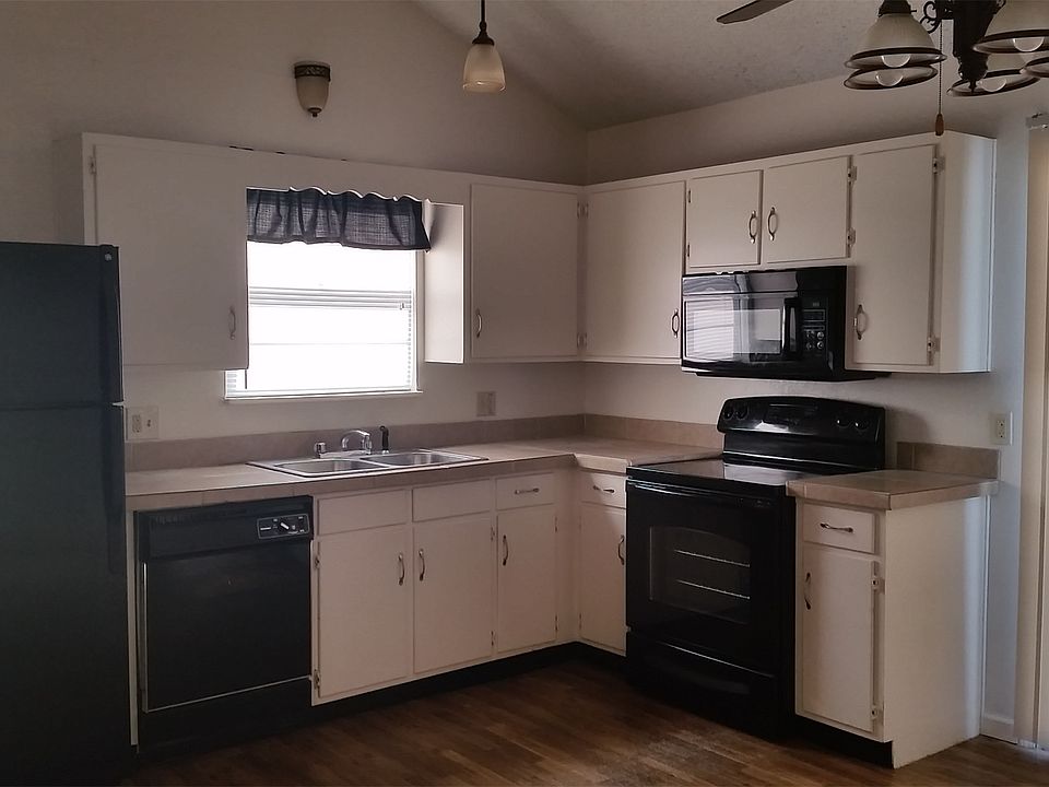2nd image of 4054 NW Winslow Pl