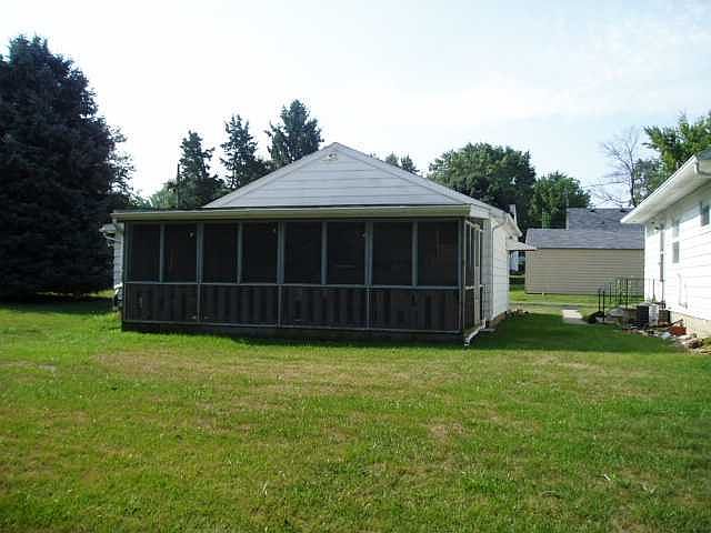 2nd image of 1503 N Cottage Ave