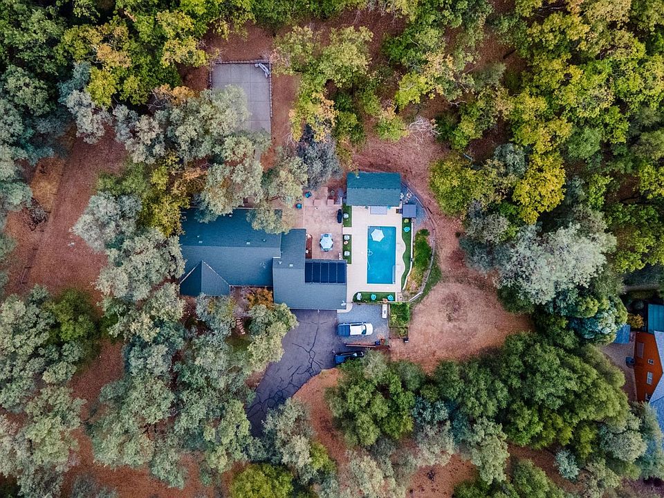 1st image of 2116 American River Trl
