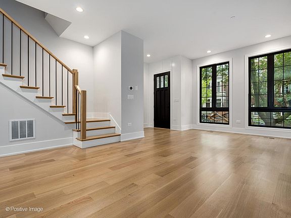 2nd image of 1328 W Henderson St