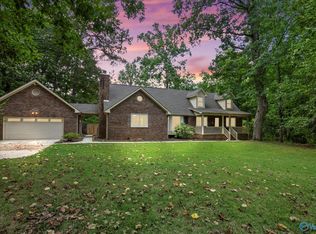 949 Manley Rd, Hazel Green, AL 35750