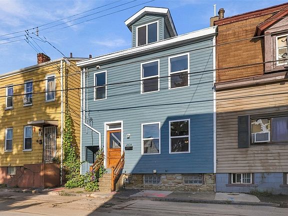 2nd image of 2034 Ley St