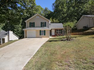 5245 Sugar Crest Dr, Buford, GA 30518