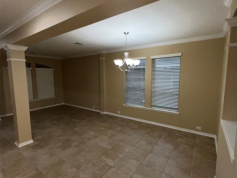 1727 Stieler Dr — Photo 5