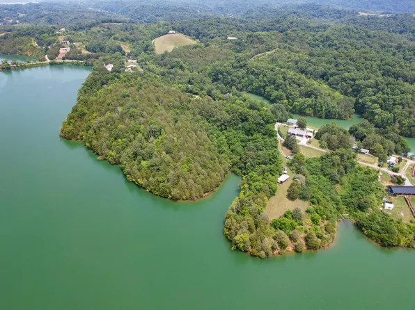 2751 Von Hill Rd, Dandridge, TN 37725