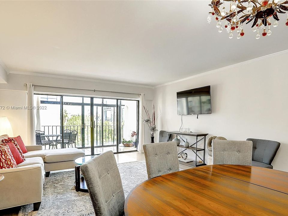 1st image of 575 Crandon Blvd APT 410