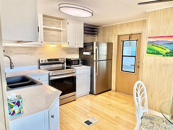 4th image of 7111 142nd Ave Unit 25