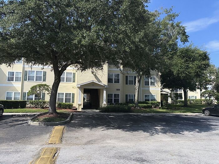 1st image of 18346 Bridle Club Dr Building 15